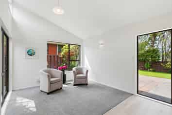 61 Amapur Drive, Khandallah