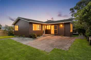 61 Amapur Drive, Khandallah