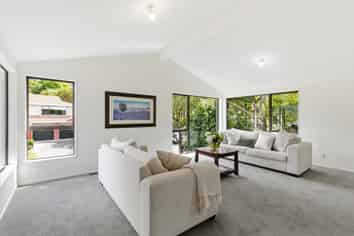 61 Amapur Drive, Khandallah