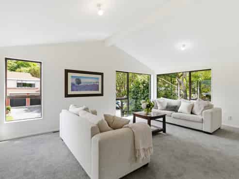 61 Amapur Drive, Khandallah