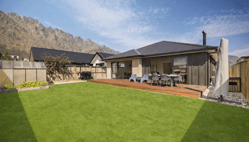 22 Crop Street, Hanley's Farm, Jacks Point