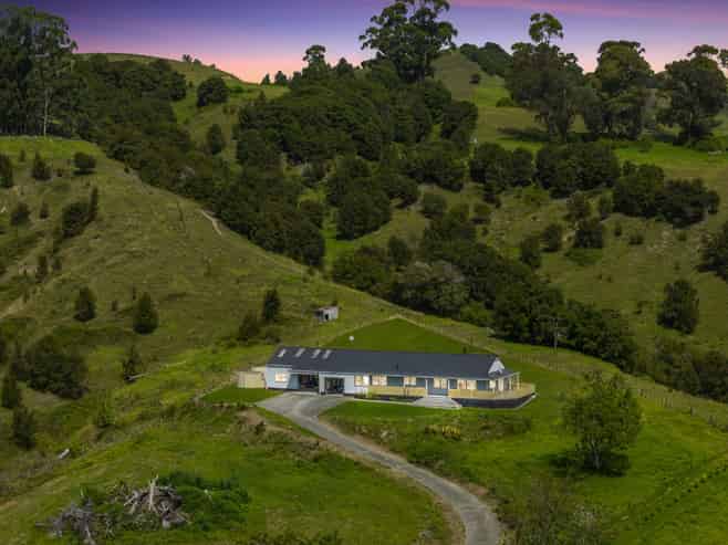 55 Harrington Road, Muriwai