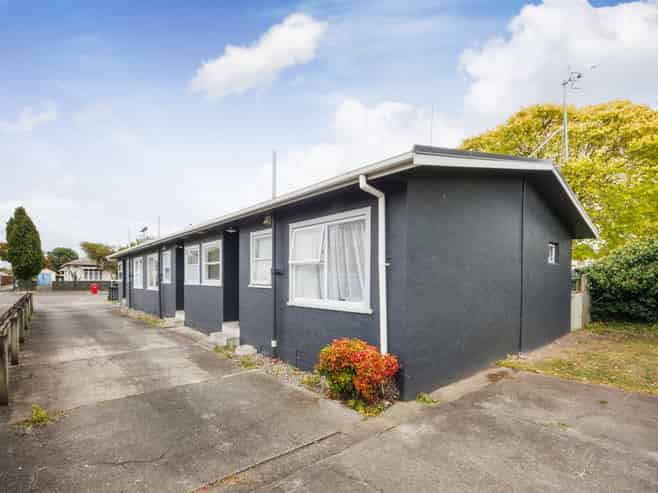 1-3/11  Pascal Street, Palmerston North