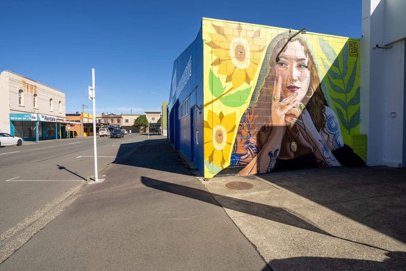 Large retail on Yarrow St – pohled 6
