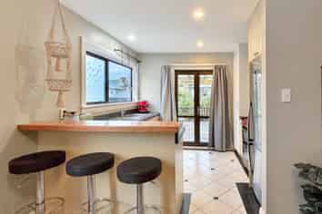 51 Oxford St, Lyttelton