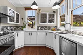 305 Southland Road, Hastings