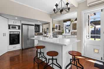 305 Southland Road, Hastings