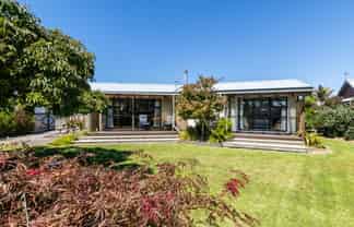 40 Allens Lane, Clive