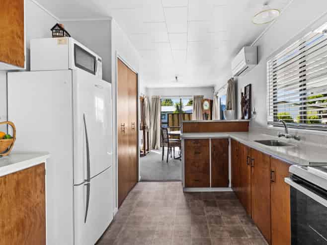 40 Allens Lane, Clive