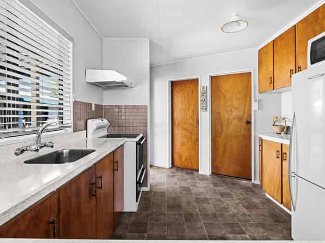 40 Allens Lane, Clive