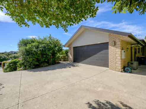 14 Waipuna Grove, Welcome Bay