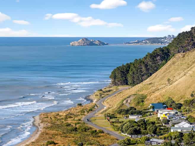 353 Mataikona Road, Mataikona