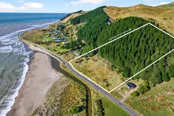 353 Mataikona Road, Mataikona