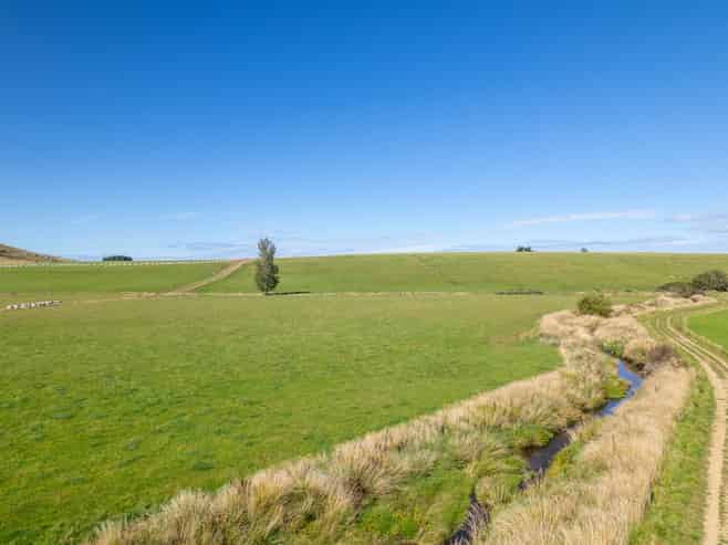 902 Avondale Road, Taringatura