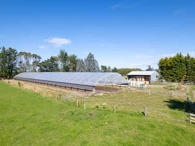 902 Avondale Road, Taringatura