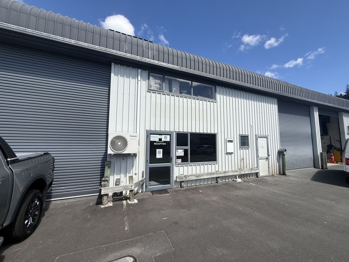 Brook Street industrial unit – pohled 3