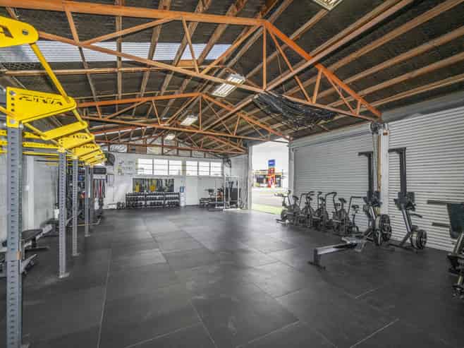 Great entry into Pukekohe's commercial market