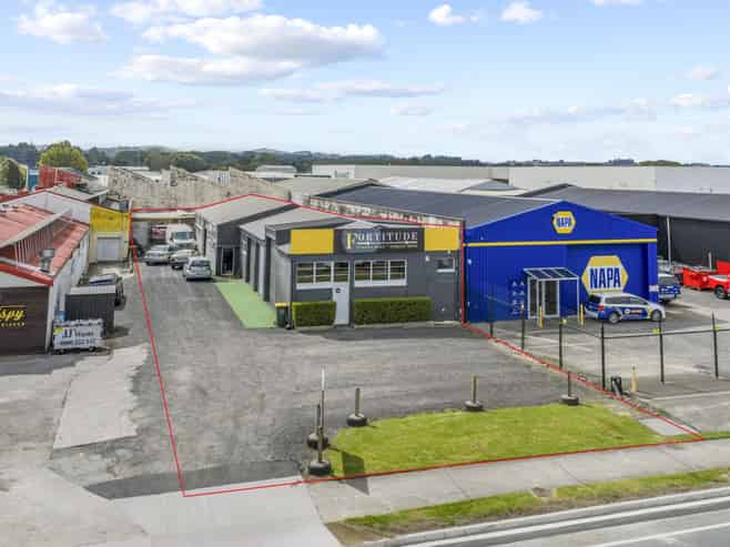 Great entry into Pukekohe's commercial market