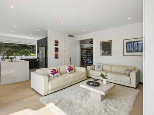 5 Nursery Lane, Belleknowes