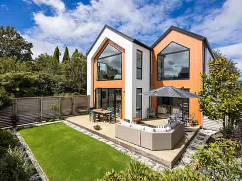 5 Nursery Lane, Belleknowes