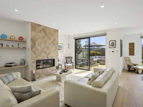 5 Nursery Lane, Belleknowes