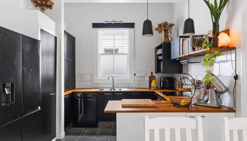 42 Valley Road, Mangapapa