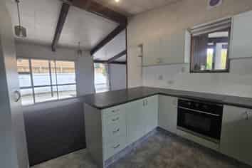 133 Great North Road, Otamatea