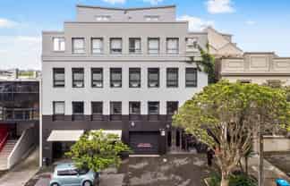 Fitted Sale Street Character Office Suite