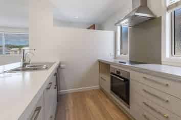 28 Scoria Close, Pyes Pa