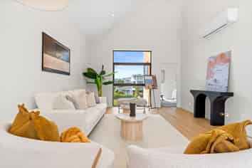 14 Kiokio Street, Long Bay