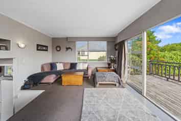 15 Banks Road, Kawakawa Bay