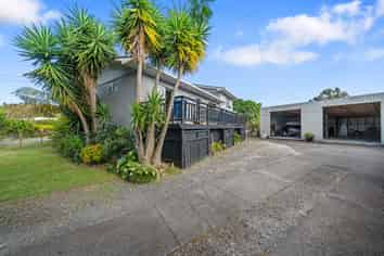 15 Banks Road, Kawakawa Bay