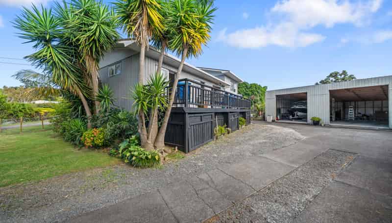 15 Banks Road, Kawakawa Bay