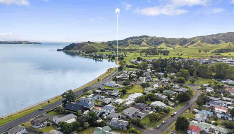 15 Banks Road, Kawakawa Bay