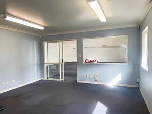 Modern CBD Industrial Warehousing 310m2