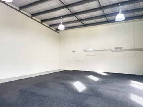 Modern CBD Industrial Warehousing 310m2