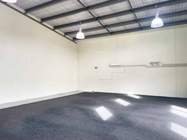 Modern CBD Industrial Warehousing 310m2