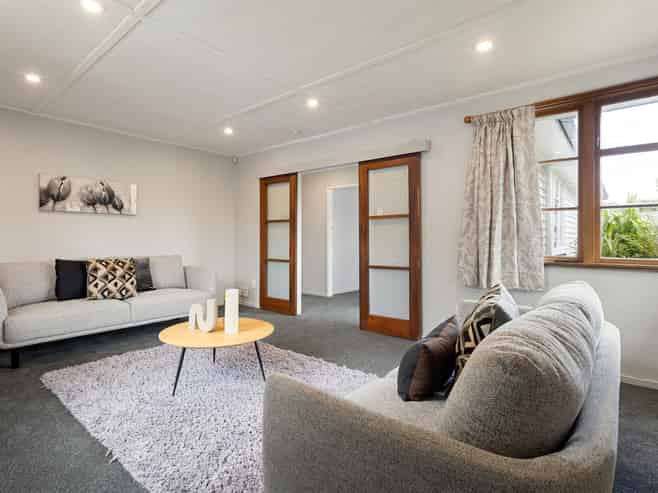 55A Ross Crescent, Fairfield