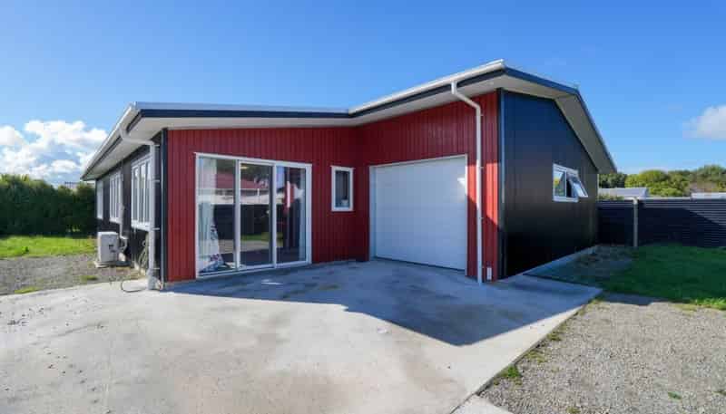 150A Venus Street, Strathern