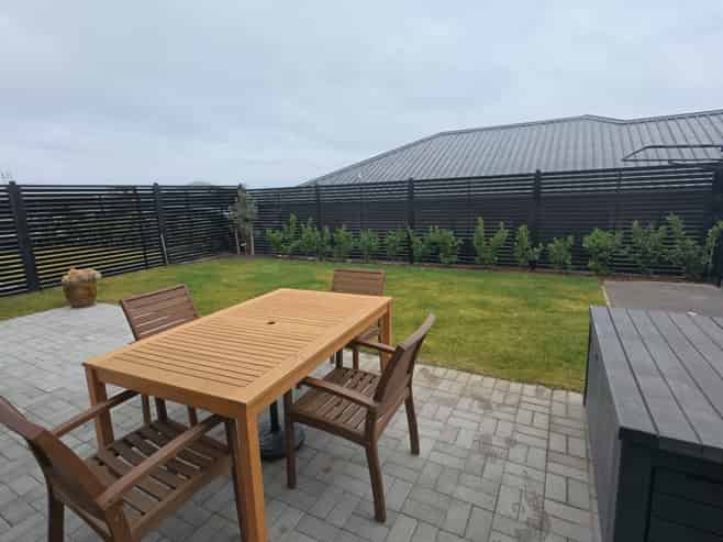 8 Manga Street, Wharewaka