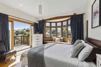 6 Tiketike Way, Brooklyn