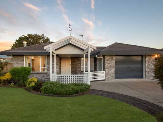 31 Forth Crescent, Glenview