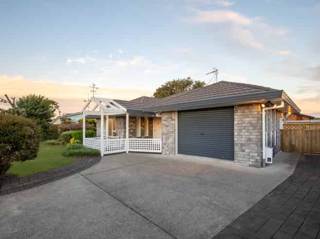 31 Forth Crescent, Glenview