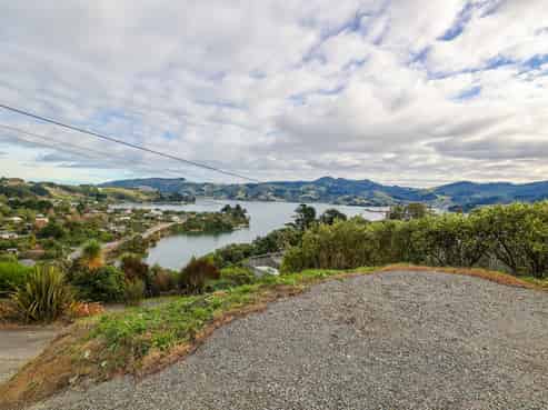 73 Oxley Crescent, Broad Bay