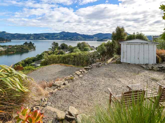 73 Oxley Crescent, Broad Bay