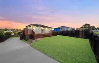 20 Forest Hill Road, Henderson
