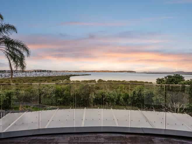 64 Seacrest Drive, West Harbour