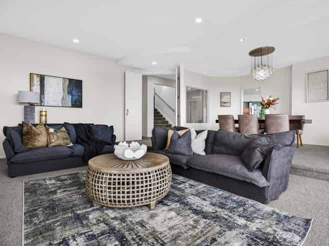 64 Seacrest Drive, West Harbour