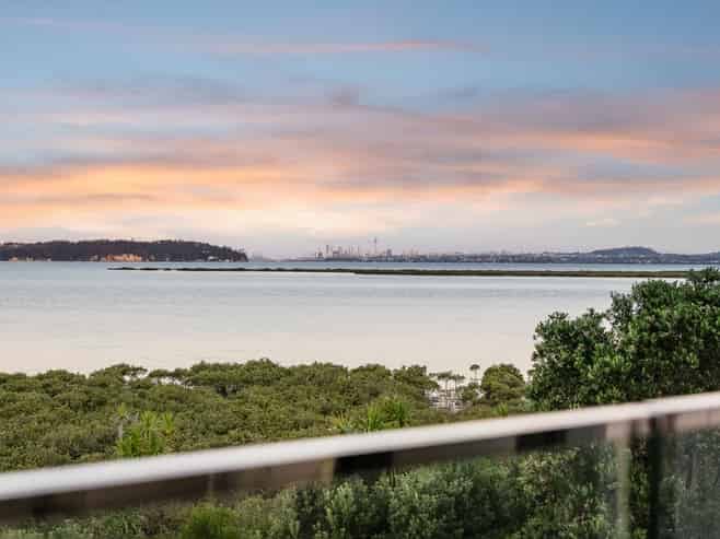 64 Seacrest Drive, West Harbour