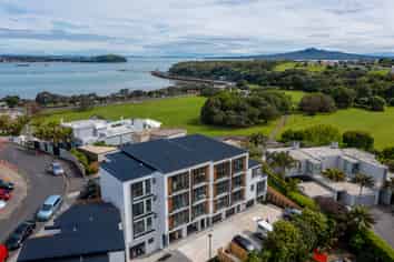 7/32 Karori Cresent, Orakei